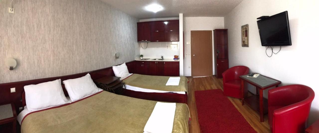Hotel Tri "O" Topola Luaran gambar
