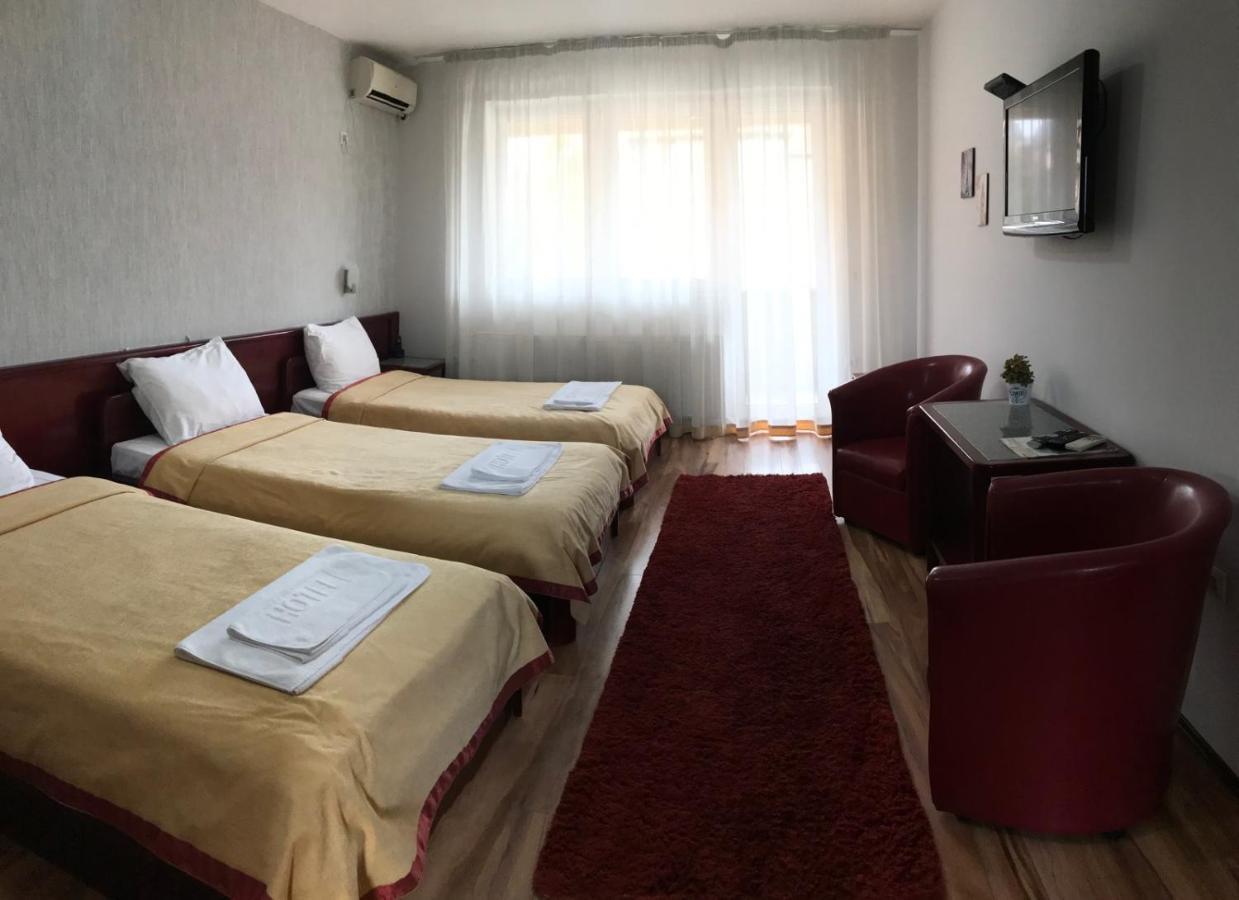 Hotel Tri "O" Topola Luaran gambar