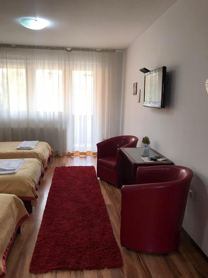 Hotel Tri "O" Topola Luaran gambar