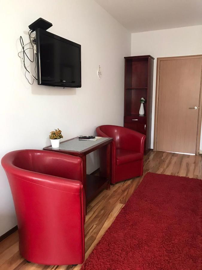 Hotel Tri "O" Topola Luaran gambar