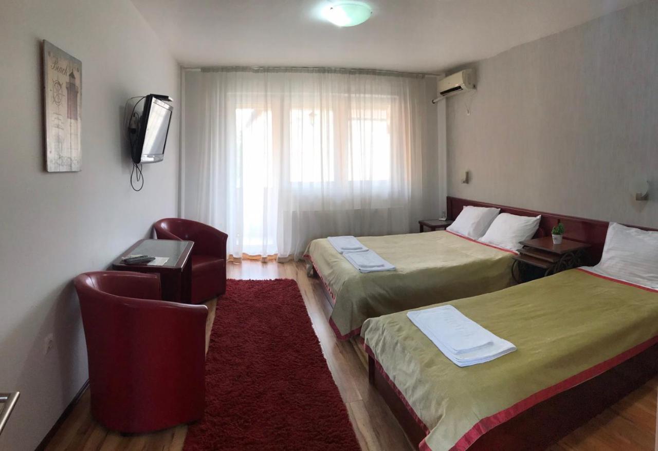 Hotel Tri "O" Topola Luaran gambar