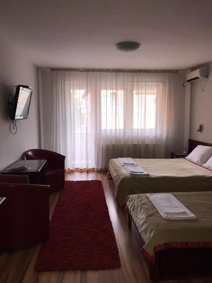 Hotel Tri "O" Topola Luaran gambar