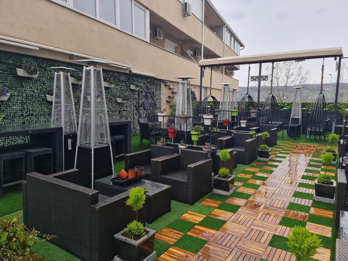 Hotel Tri "O" Topola Luaran gambar